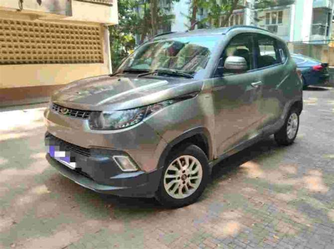 Mahindra KUV100